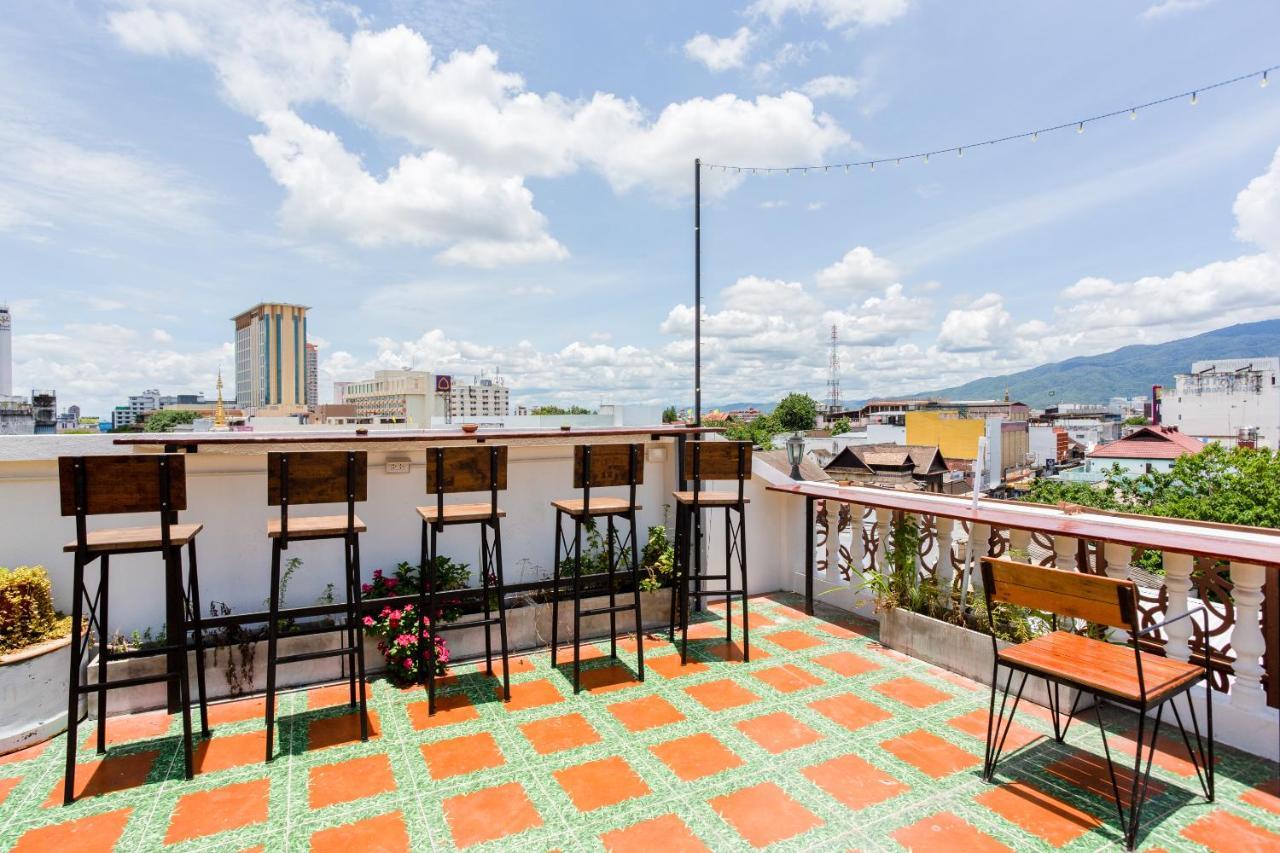 Oyo 1093 De Nawarat Chiang Mai Boutique Apartment Exterior photo