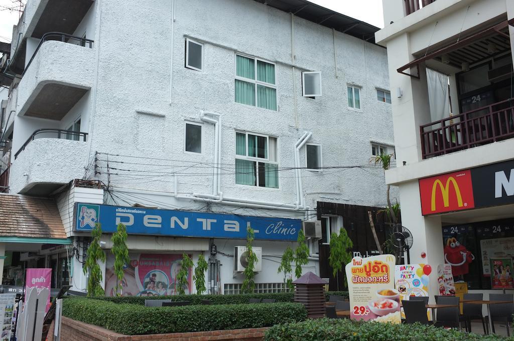 Oyo 1093 De Nawarat Chiang Mai Boutique Apartment Exterior photo